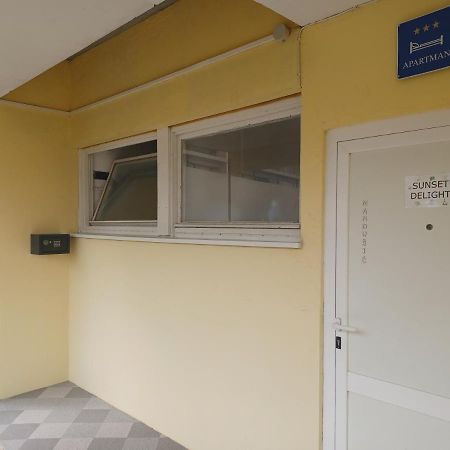 Apartamento Sunset Delight In Old Town Zadar Exterior foto